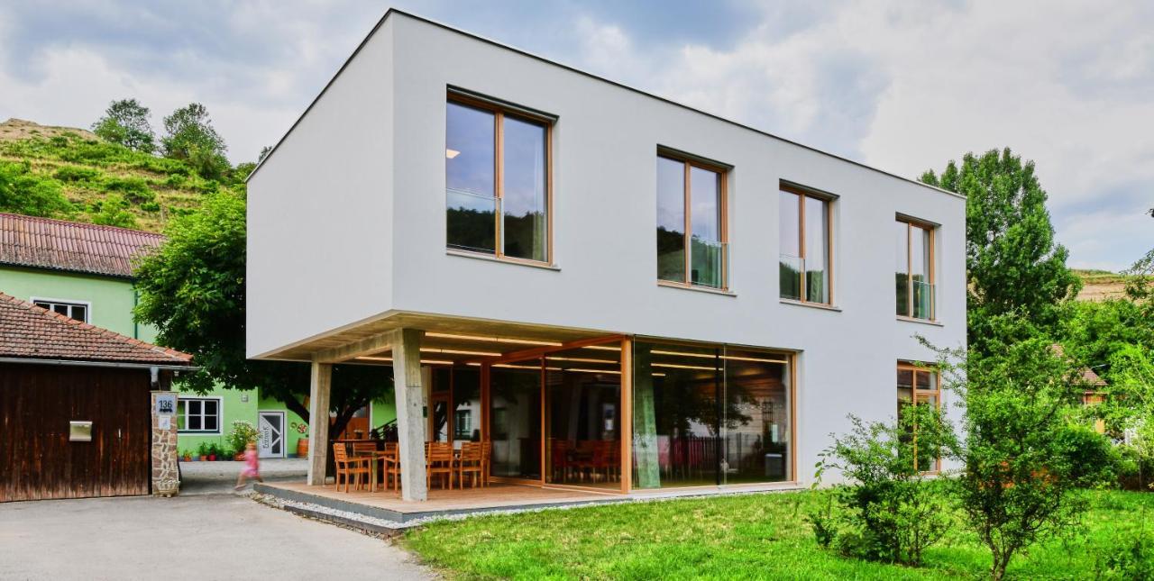 Strass  Ferienwohnung Am Weingut Eisenbock מראה חיצוני תמונה