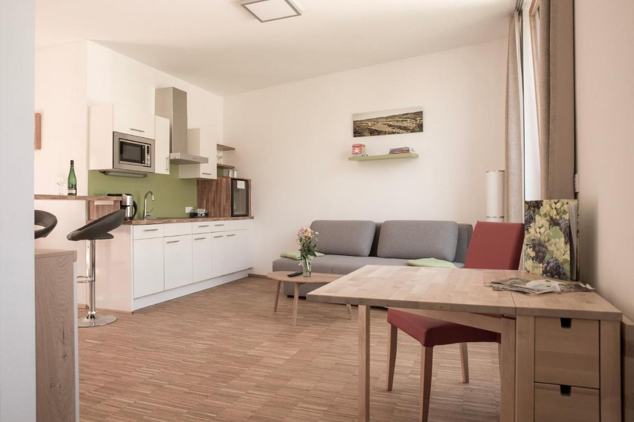Strass  Ferienwohnung Am Weingut Eisenbock מראה חיצוני תמונה