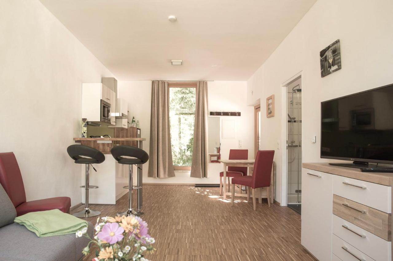 Strass  Ferienwohnung Am Weingut Eisenbock מראה חיצוני תמונה